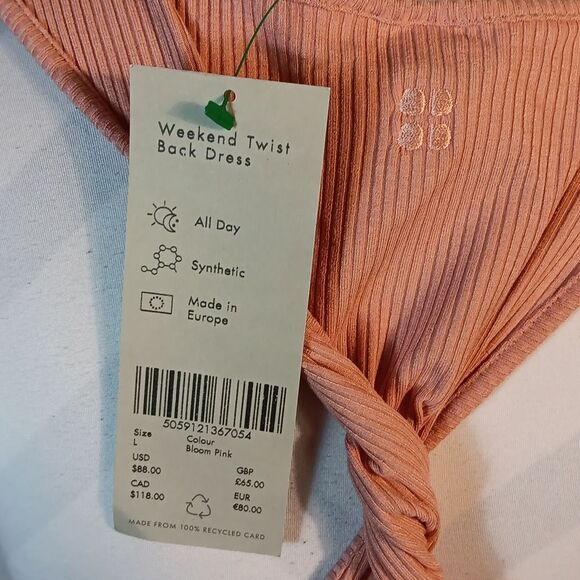 Sweaty Betty Weekend Twist Back Dress - Picture 8 of 12